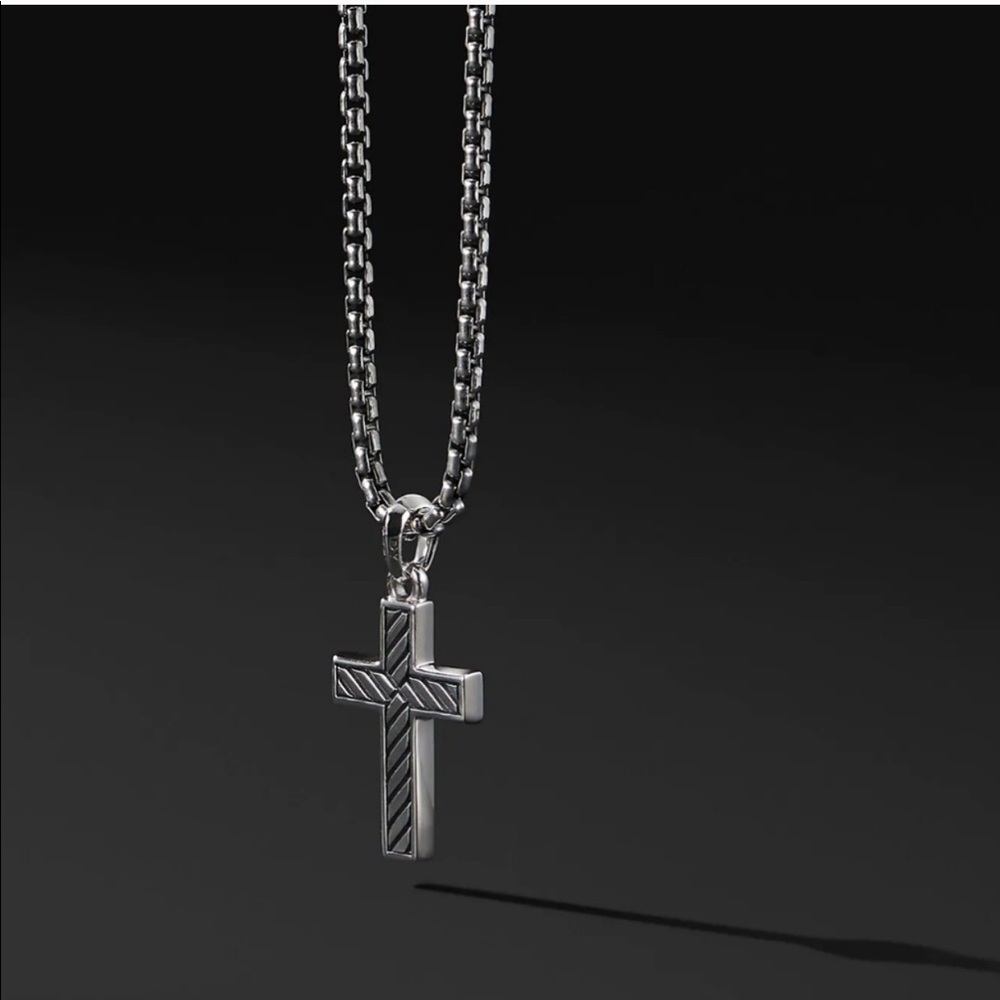 David Yurman EXOTIC STONE CROSS WITH BLACK ONYX